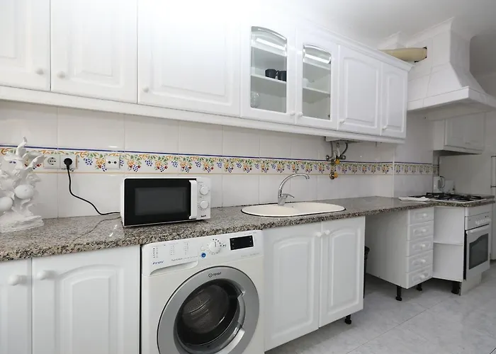 B37 - City Central Door Apartment